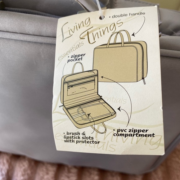 Zip toiletries bag - Picture 8 of 8